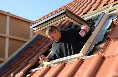 Pose de fenêtres de toit Velux à Tournes